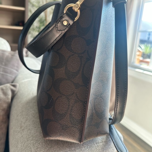 Coach Brown and Black Signature mollie bucket Bag - Picture 10 of 10